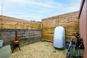 Photo 19- click for photo gallery